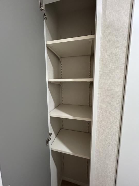 廊下に収納あり