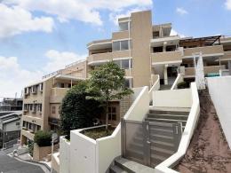 パール岸谷公園の外観