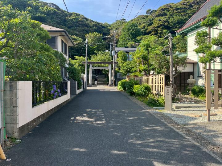 甘縄神明宮参道です。