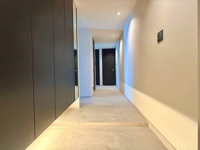 タイル張りの玄関・廊下