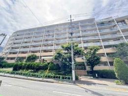 中野坂上パーク・ホームズの外観