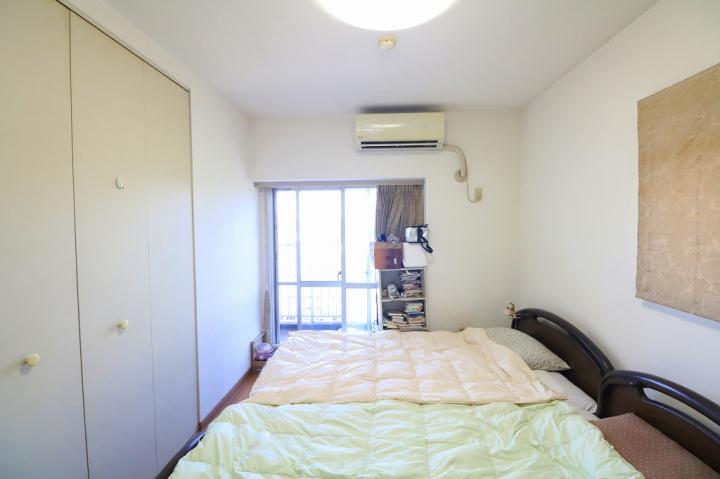 2面窓があります。