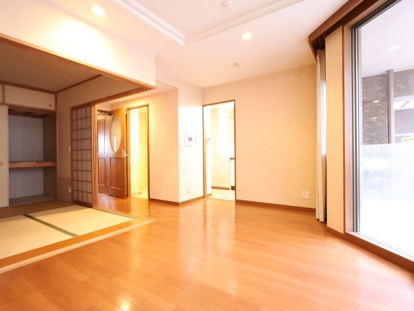 LD部分に床暖房が設置されております