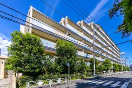 サンクタス調布ヶ丘の外観