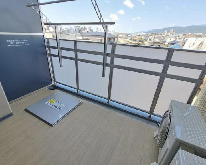 バルコニー面積は約5.94平米です