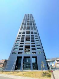 センターマークスタワーの外観