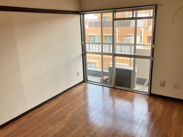 南に面したお部屋!明るく心地よい風が入ってくるので快適に過ごせそうです