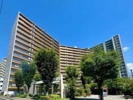 ブラウシアの外観