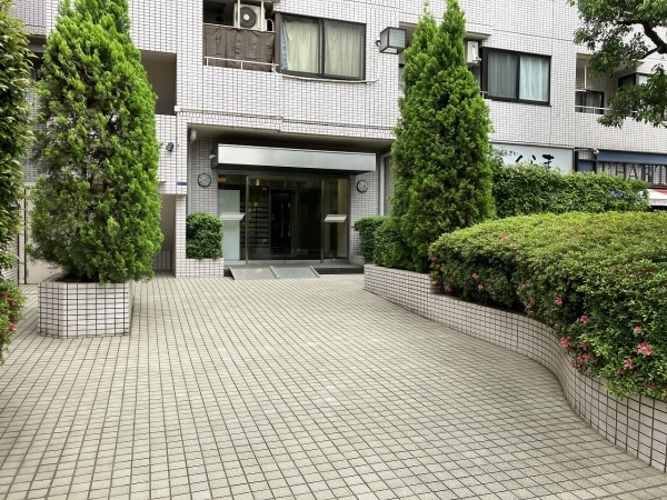 エントランスアプローチ