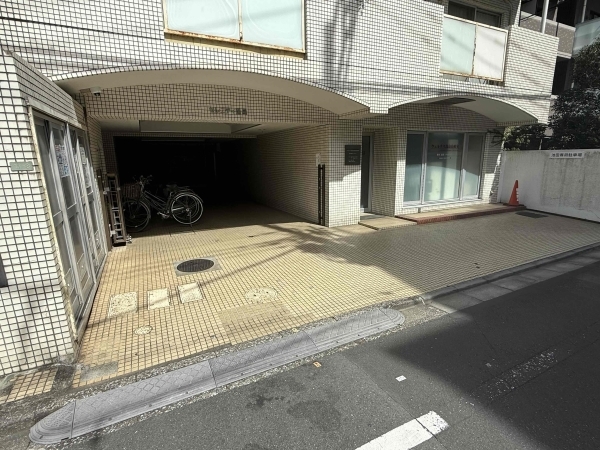 エントランス外観