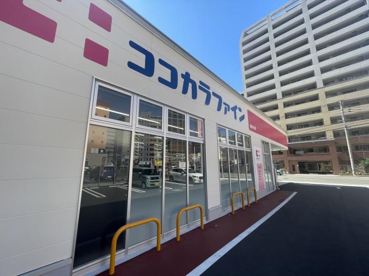 マンションから徒歩1分にございます。