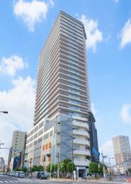 ブランズタワー南千住の外観