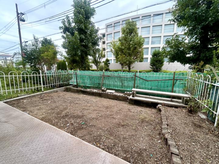 お庭でガーデニングも楽しめます