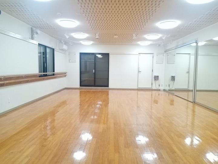 1階ダンスホール