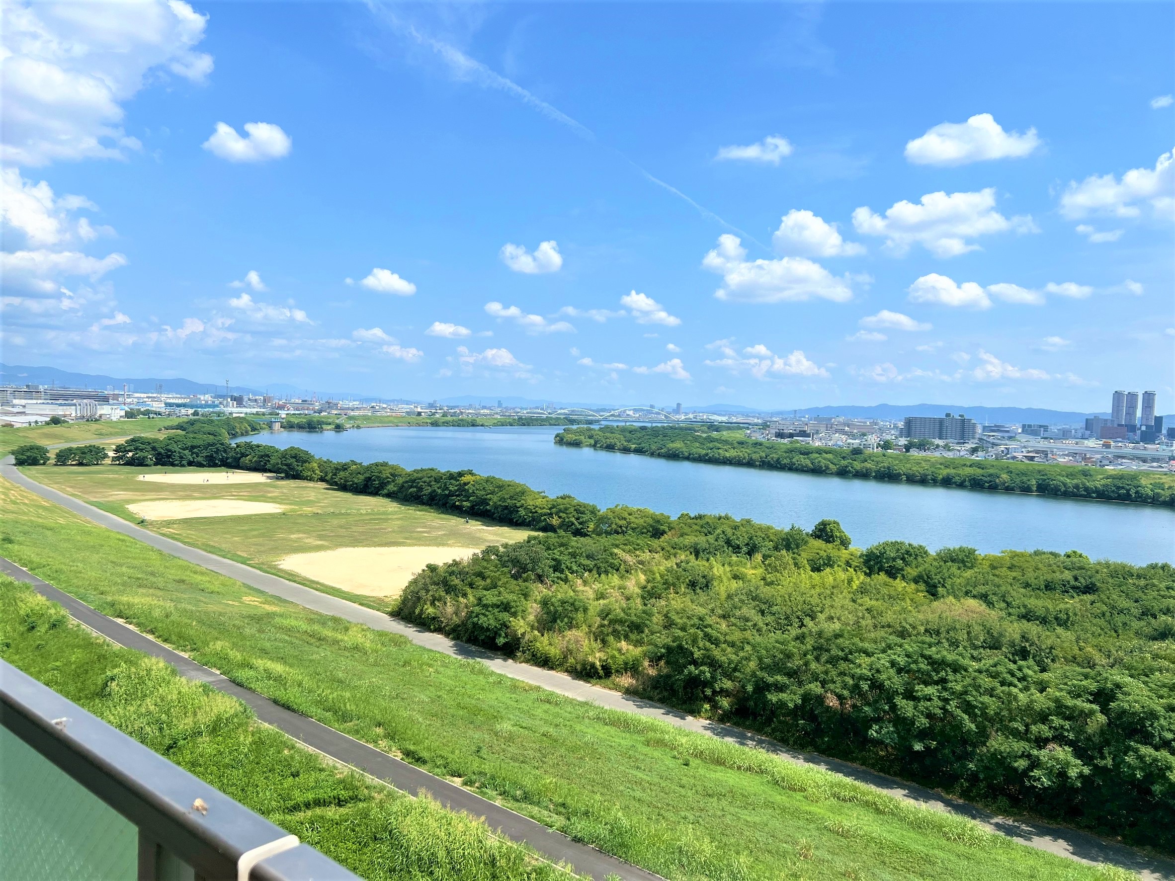 バルコニー東側からの眺望