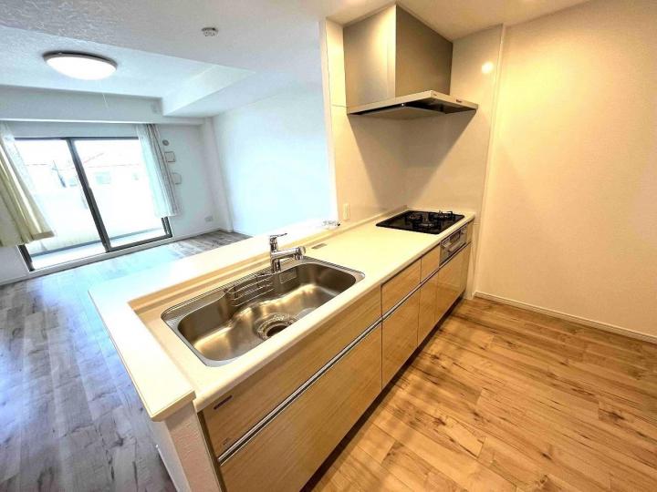 明るいオープンキッチンです♪