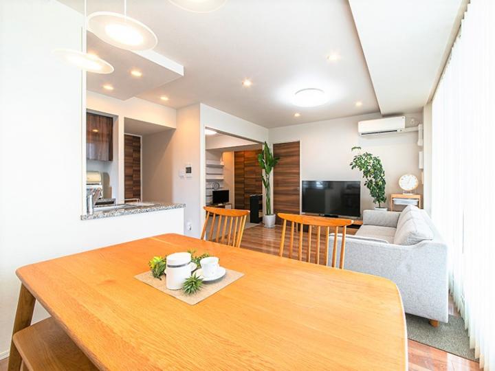 4.7mのバルコニー(開口部)がございます