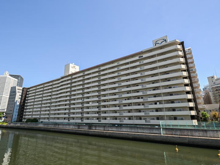 外観×2LDK×最上階×南東向き LDK20.5帖・2020年リフォーム済