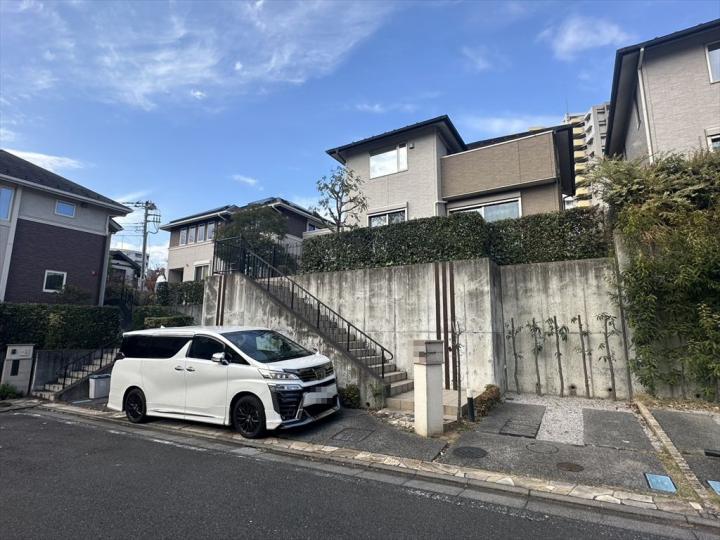 駐車スペース(二台駐車可能※車種による)