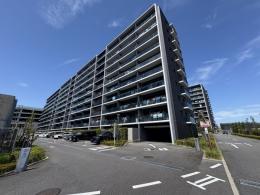 メガシティテラス３棟の外観