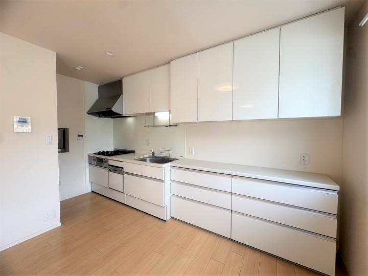 システムキッチン カップボード収納有