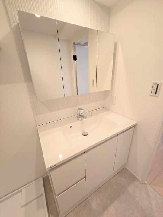 洗面化粧台新規交換