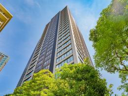 グランスイート麻布台ヒルトップタワーの外観