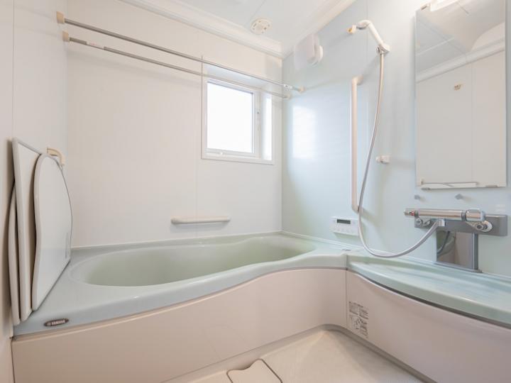 2F浴室1坪タイプ、換気乾燥機能付きです。