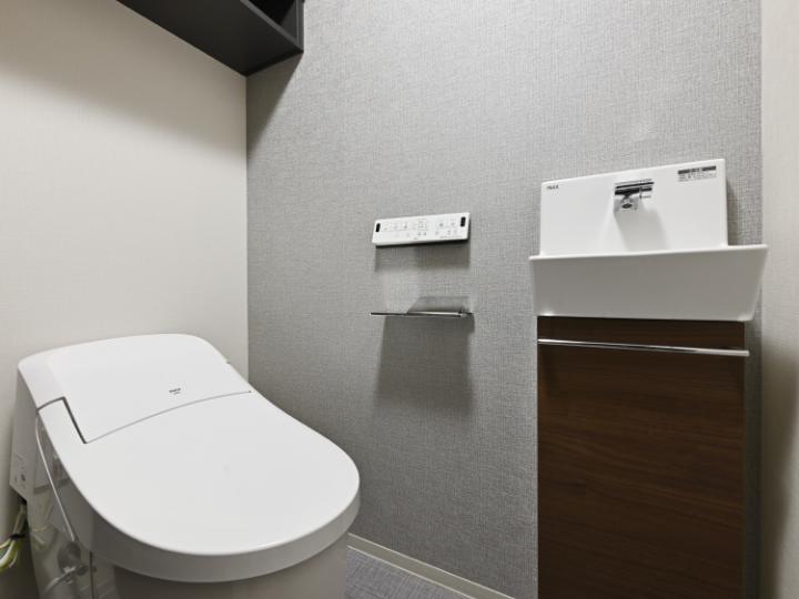 シャワートイレ一体型便器、手洗いキャビネット、停電対応