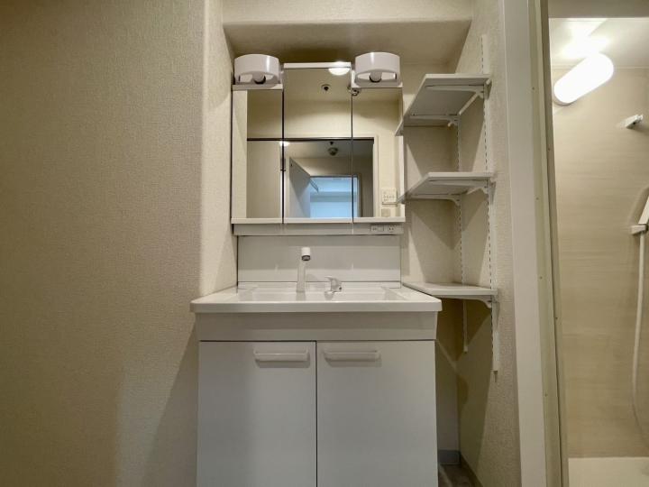 TOTOの洗面化粧台　Vシリーズ