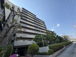 エバーグリーン門真の外観