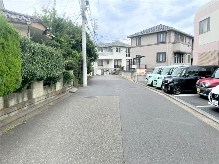 前面道路6m以上!