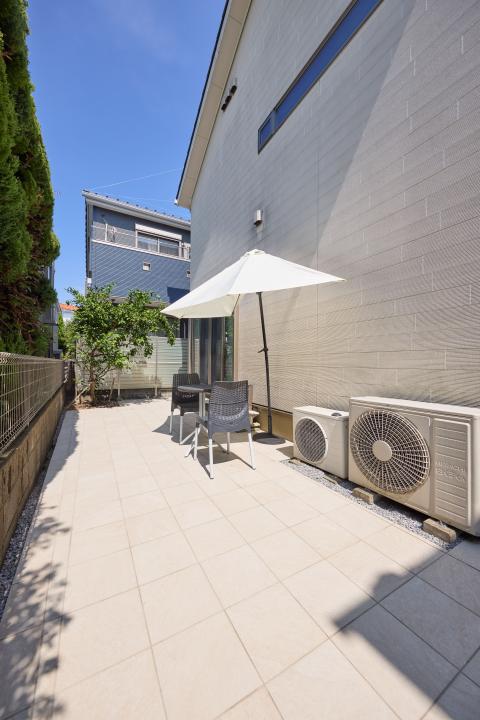 敷地 西側のお庭スペース