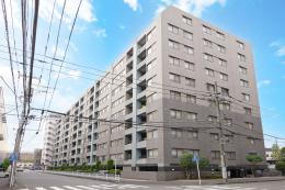 クレッセント新横浜ツインズウエストの外観