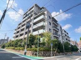 グランドメゾン川名ウエストレジデンスの外観