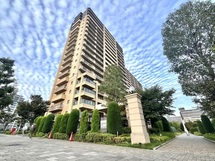 2012年築 地上20階建ての17階部分