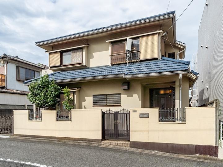 現地 南東側前面道路より撮影