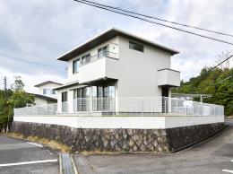 日進市米野木町南山中古戸建の外観