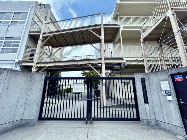 東大阪市立花園小学校まで徒歩約11分