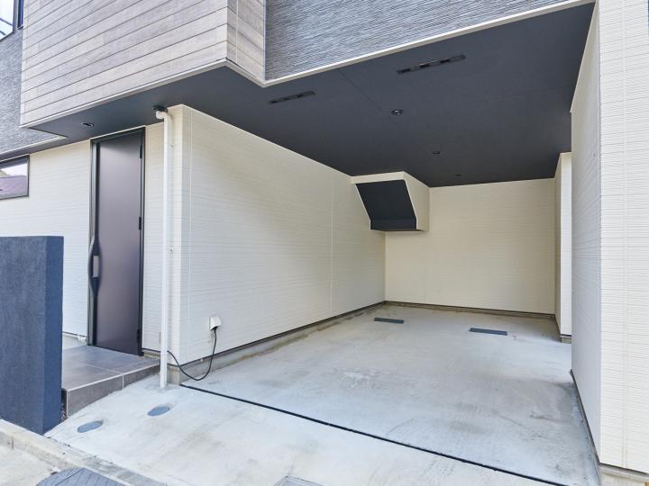 ■ビルトインガレージ。横幅約2.9m高さ約2.4m縦幅約5.1m