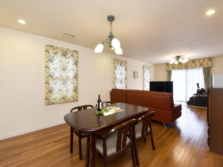 LDKは約２２．７帖ございます。