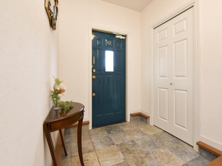 玄関　シューズクローゼット有り