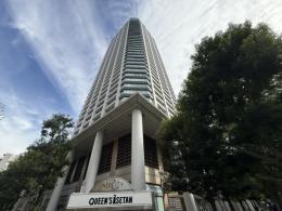 白金タワーの外観