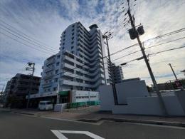 ウイング神戸の外観