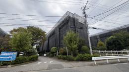 芝山団地２号棟の外観