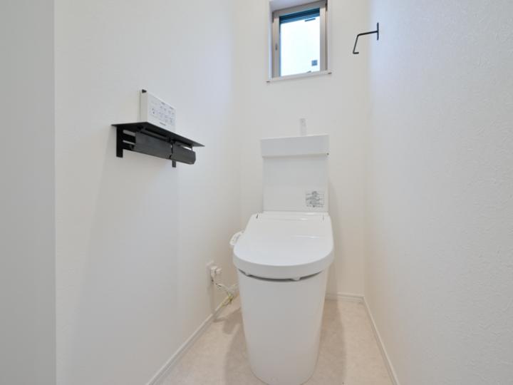 手洗い付きのトイレ 2023年6月交換済です。