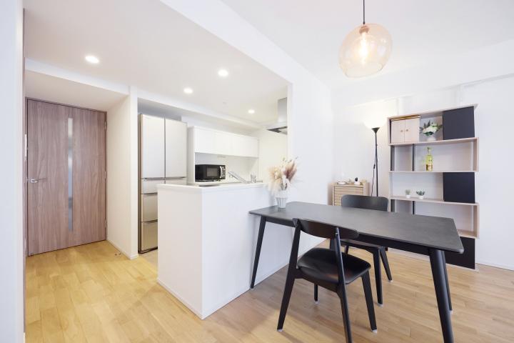 キッチンは対面式になっております。