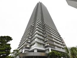 Ｗコンフォートタワーズイーストの外観