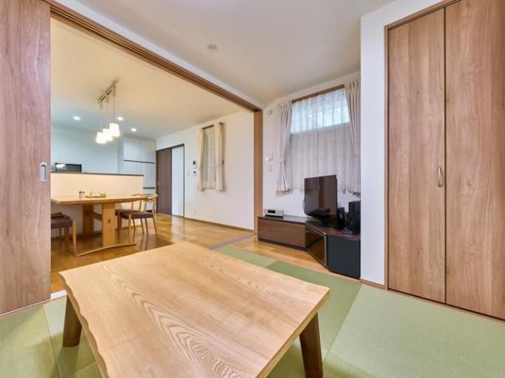 和室部分に床暖房あり