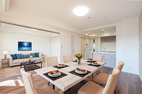 LDK他●実際の写真をもとにCGで家具・その他のイメージを配置。家具等は価格に含まず。※現況引渡し